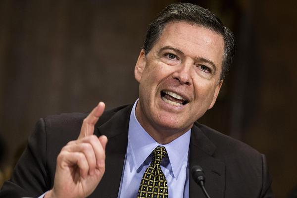 James_Comey_Finger.600x400